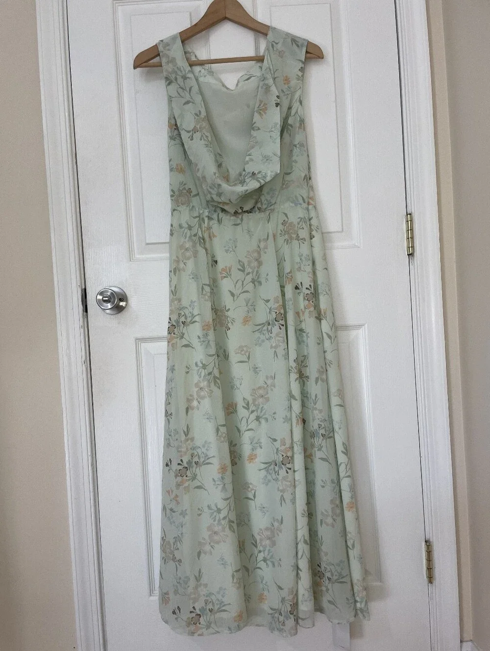 Abercombrie & Fixh NWT Sleeveless Floral Cowl Back Maxi Dress - Mint Size M